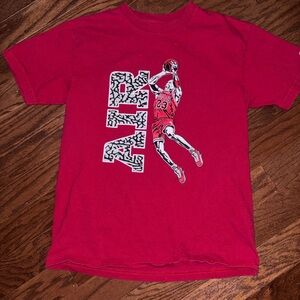 Red Men’s Air Jordan themed Graphic T-Shirt sz M